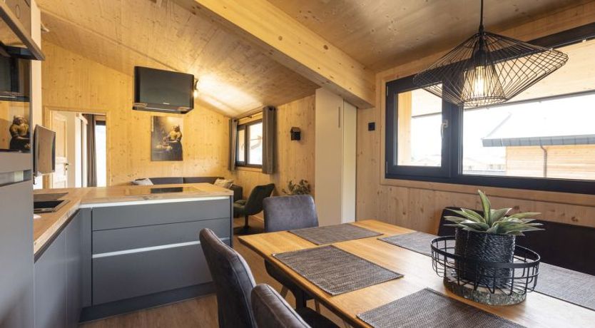 Photo of Superior mit 3 Schlafzimmern & IR-Sauna Apartment 2