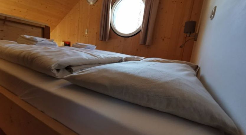 Photo of mit 3 Schlafzimmern & IR-Sauna Apartment 21