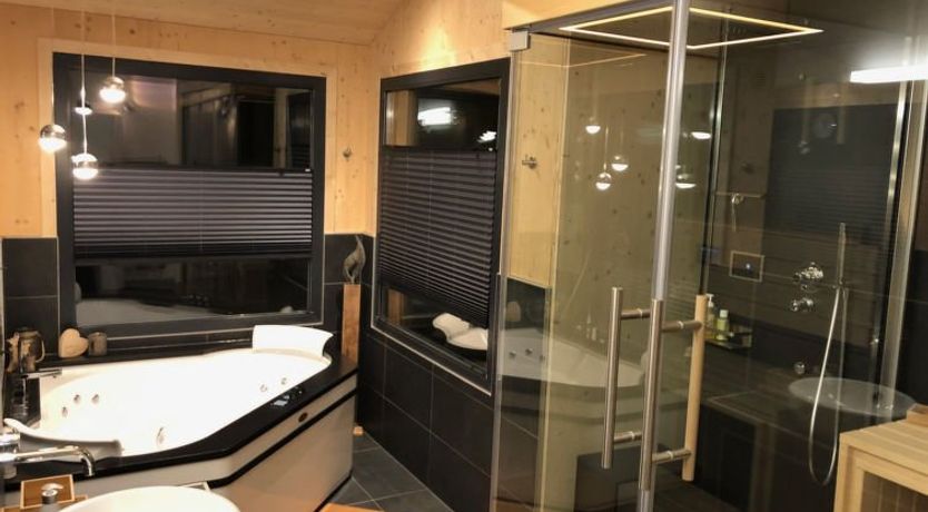 Photo of Superior # 04 Sauna&Sprudelwanne innen Apartment 5