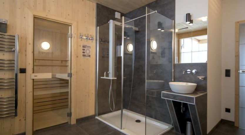 Photo of Superior # 04 Sauna&Sprudelwanne innen Apartment 5