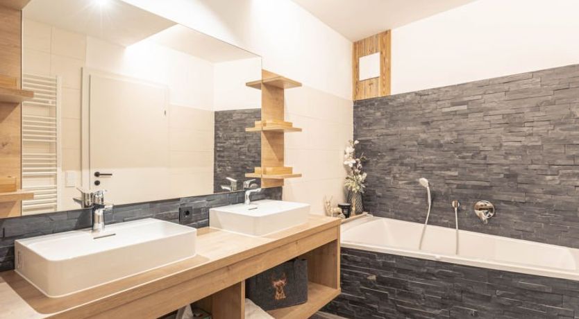 Photo of Superior # 03 Sauna&Sprudelwanne innen Apartment 4