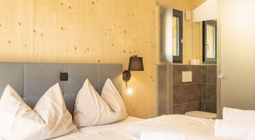 Photo of mit 4 Schlafzimmern mit Sauna & Kamin Apartment 3