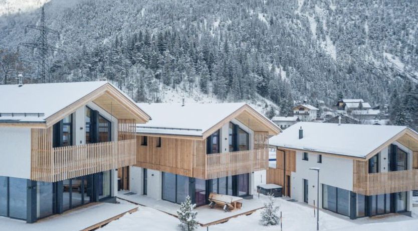 Photo of mit 4 Schlafzimmern mit Sauna & Kamin Apartment 3