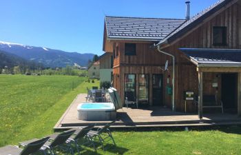 Chalet Sonneck mit OutdoorSprudelbad 12P Apartment 2 Holiday Home