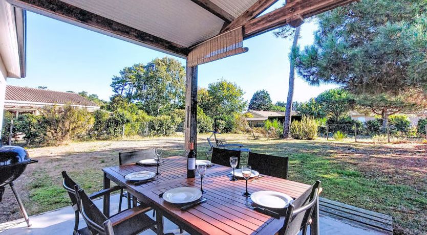 Photo of Les Arbousiers