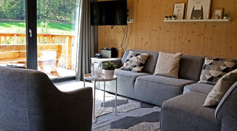 Photo of mit 4 Schlafzimmern für bis zu 10 P. Holiday Home 2