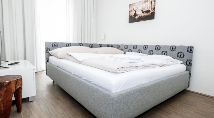 Photo of mit 2 Schlafzimmern & Saunabereich Apartment 8