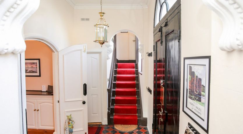 Photo of Ty Biwmares