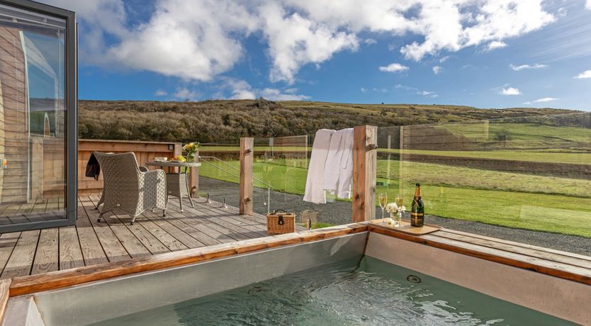 Photo of Middle Longlands