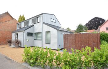 Bramertons Nest, Long Melford Holiday Cottage