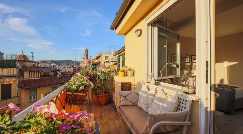 Photo of Aria to a Bird