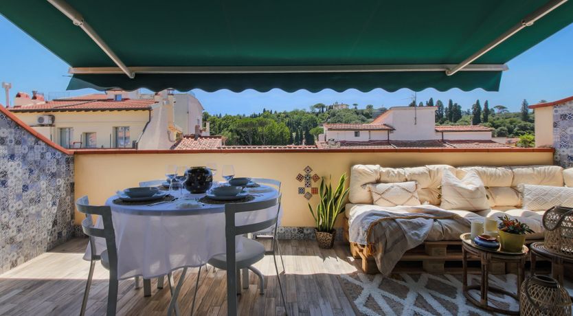 Photo of Aria to a Bird