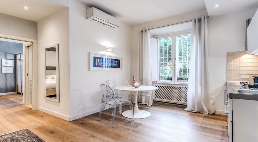 Photo of The Modern Historian