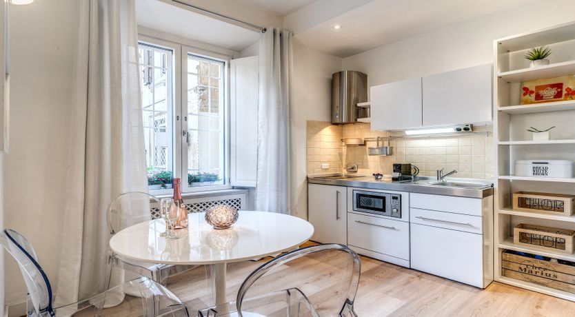 Photo of The Modern Historian