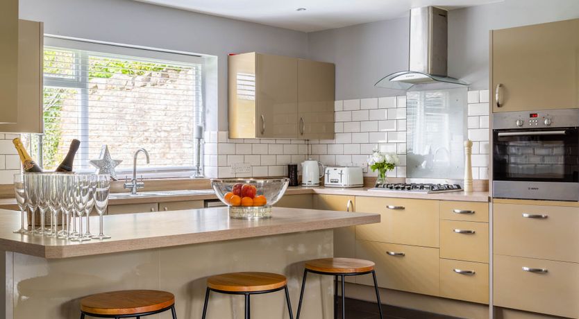 Photo of Head in the Flowers