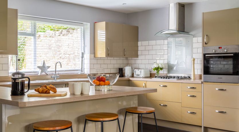 Photo of Head in the Flowers