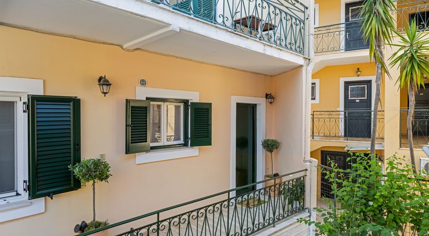 Photo of Blushing Garden