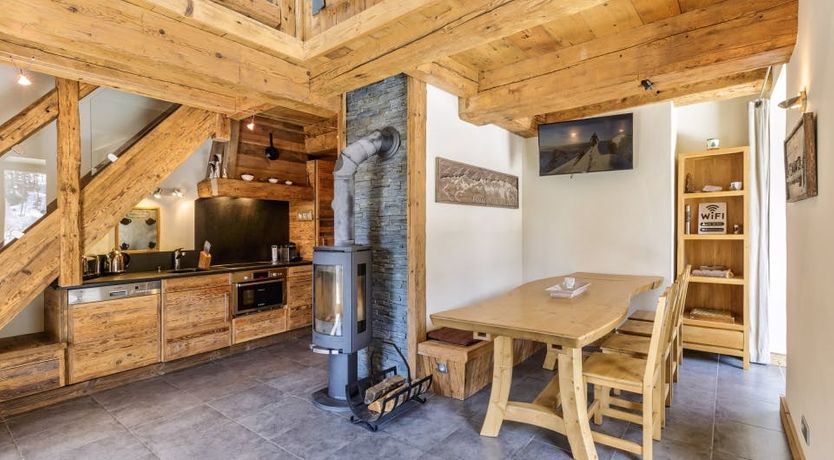 Photo of Golden Mountain