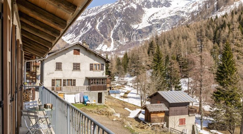 Photo of Golden Mountain