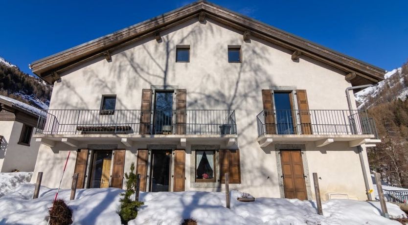 Photo of Golden Mountain