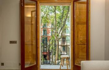 Take a Rambla Downtown Apartment