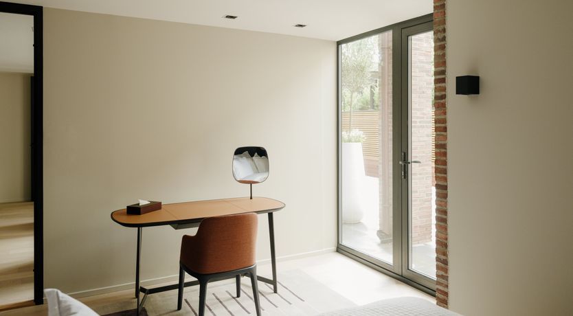 Photo of Kiss by the Window