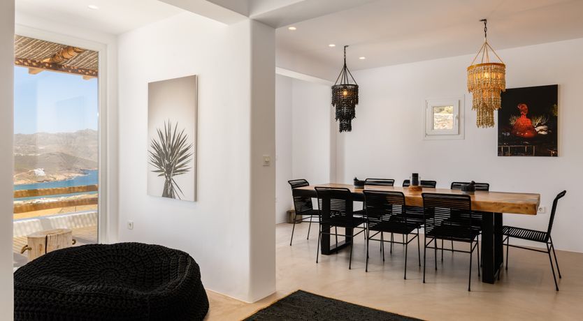 Photo of Apollo's Walls