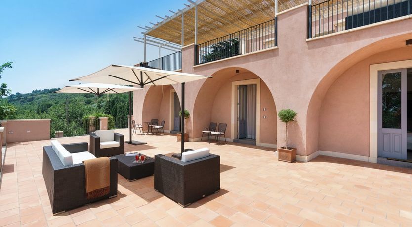 Photo of La Bella Sophia