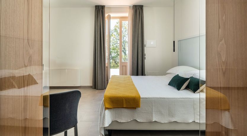 Photo of La Bella Sophia