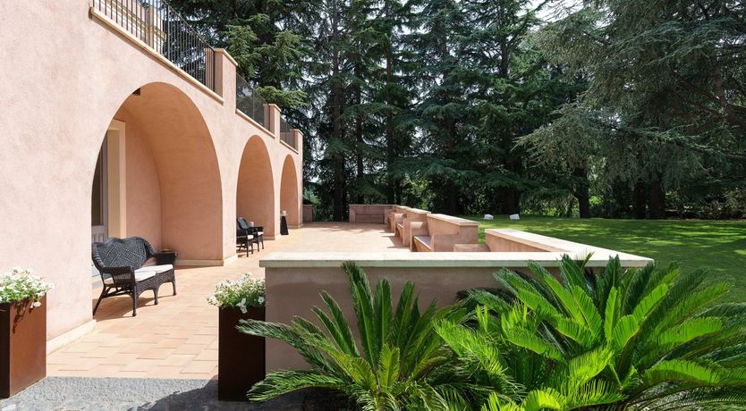 Photo of La Bella Sophia