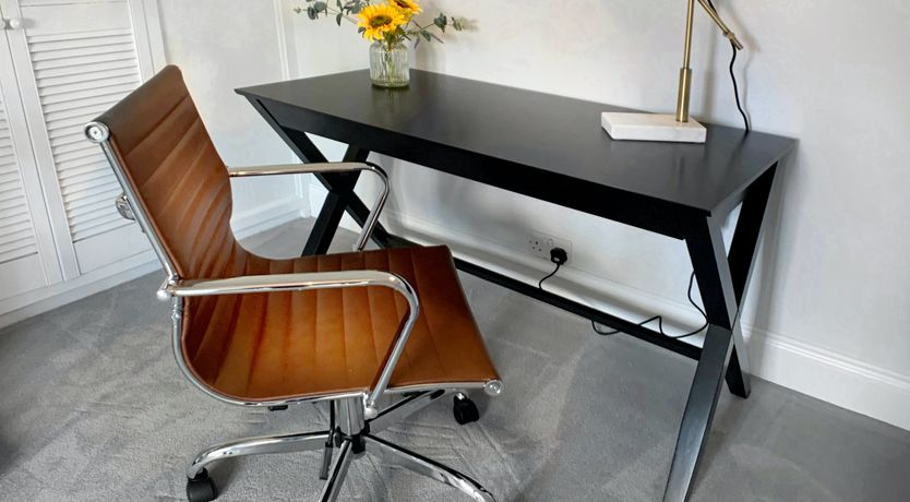 Photo of Thames Breeze