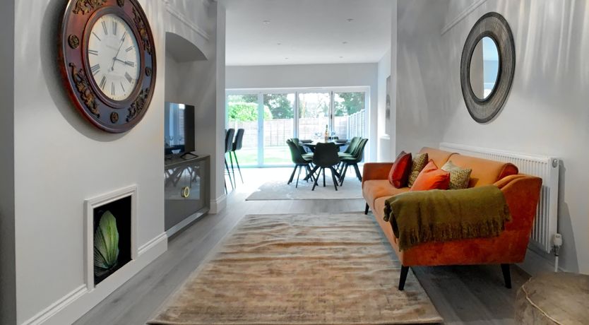 Photo of Thames Breeze