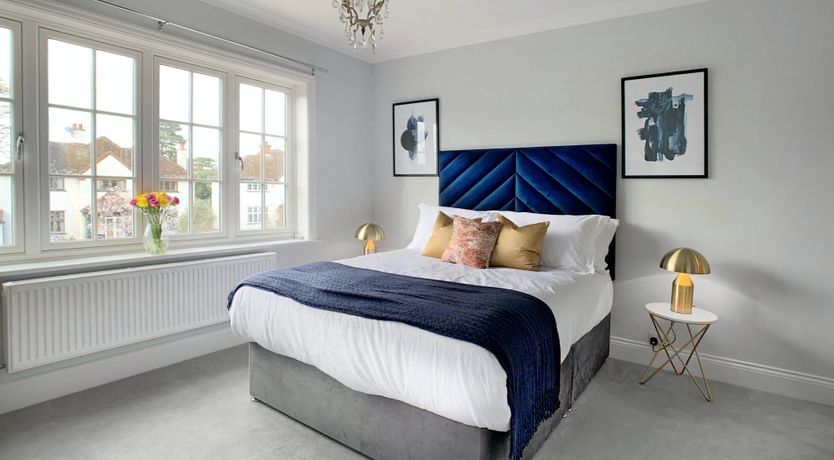 Photo of Thames Breeze