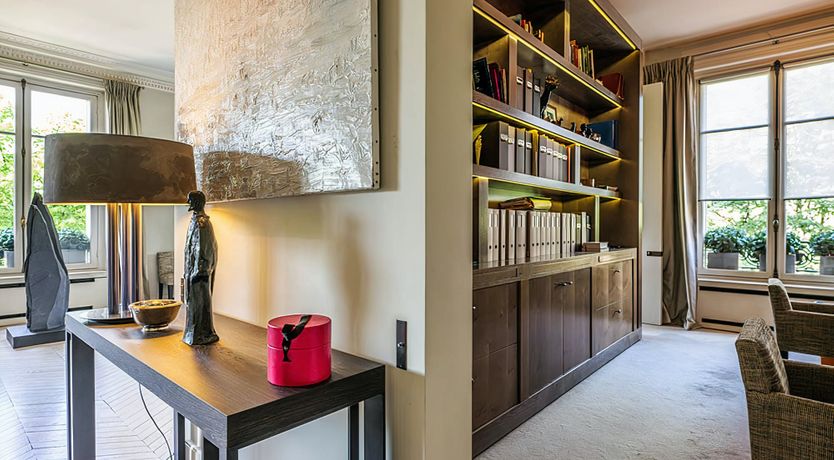 Photo of Eiffel Gazing