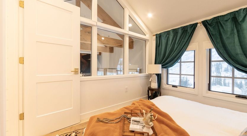 Photo of Quirky Snow Globe