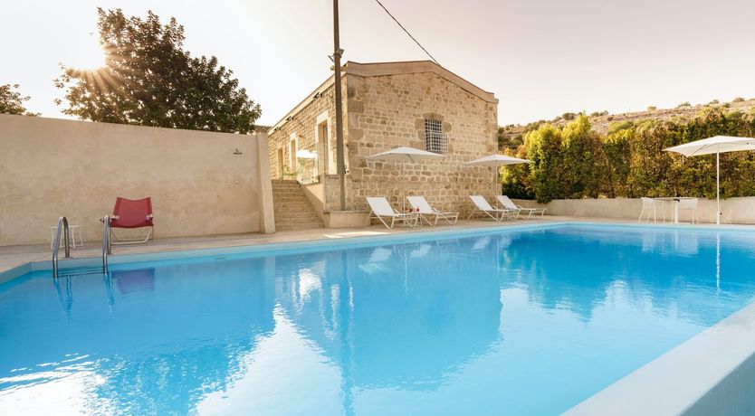 Photo of Luna Mezzo Mare