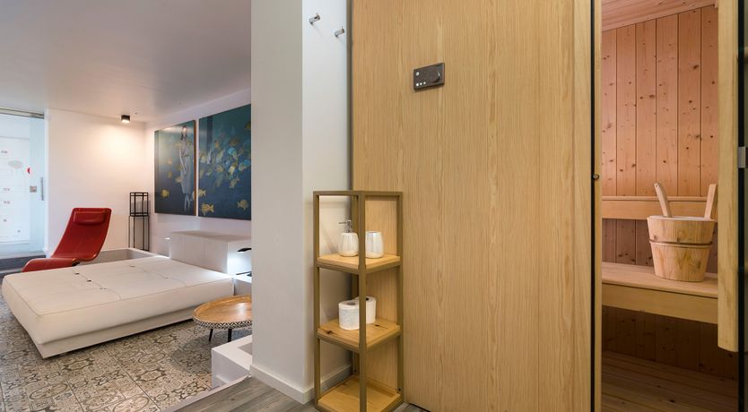 Photo of Luna Mezzo Mare