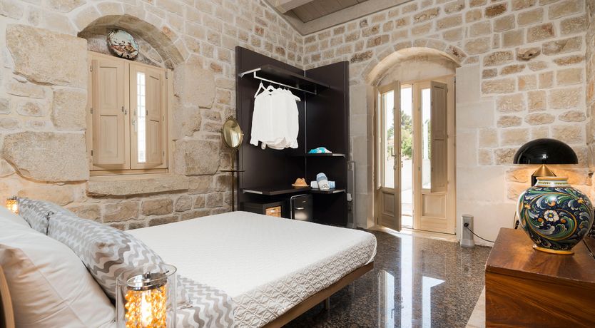 Photo of Luna Mezzo Mare