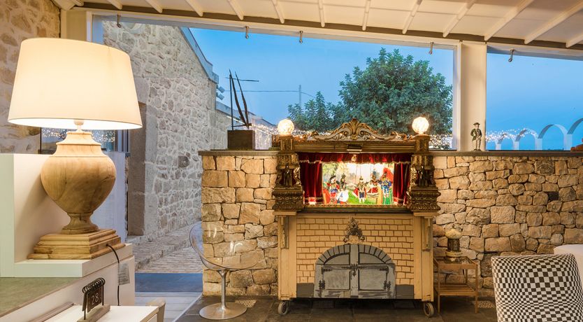 Photo of Luna Mezzo Mare