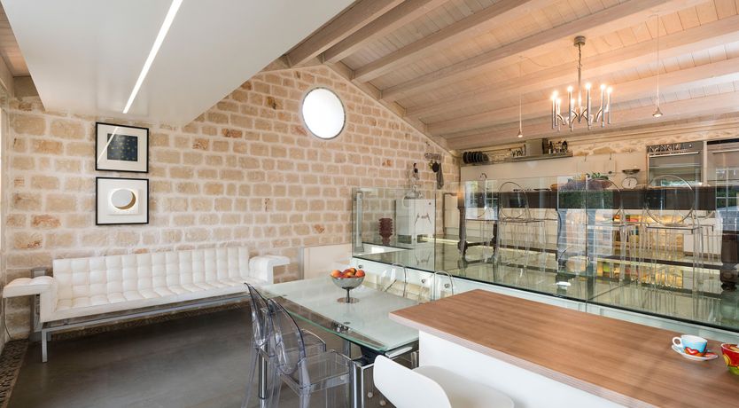 Photo of Luna Mezzo Mare