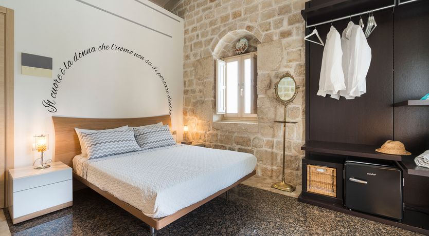 Photo of Luna Mezzo Mare