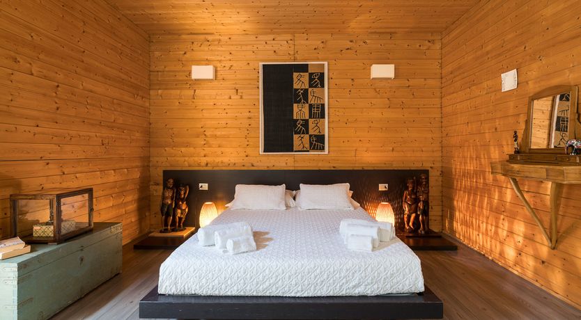 Photo of Luna Mezzo Mare