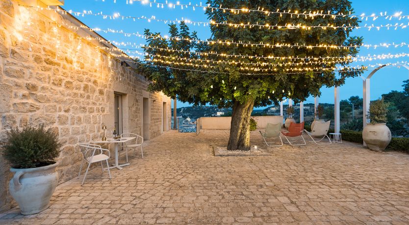 Photo of Luna Mezzo Mare