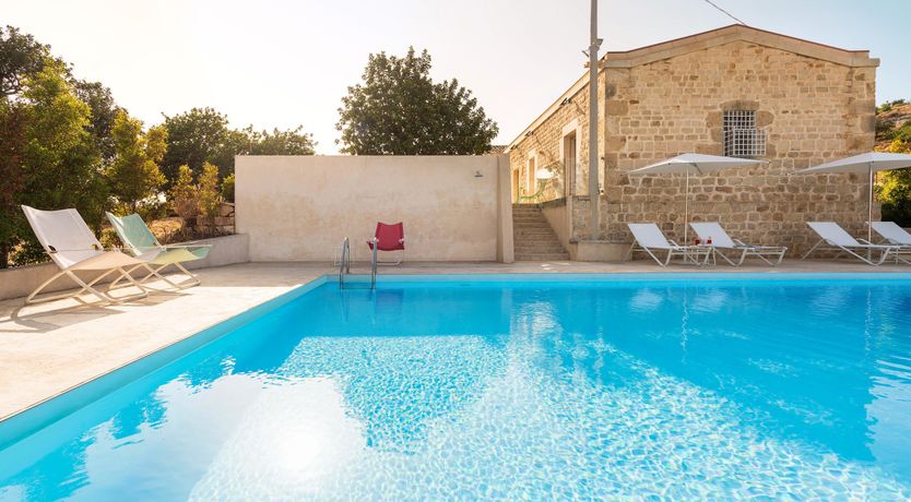 Photo of Luna Mezzo Mare