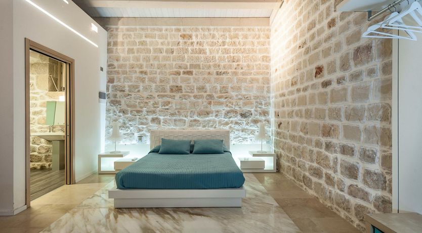 Photo of Luna Mezzo Mare