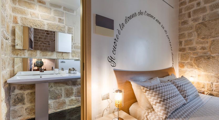 Photo of Luna Mezzo Mare