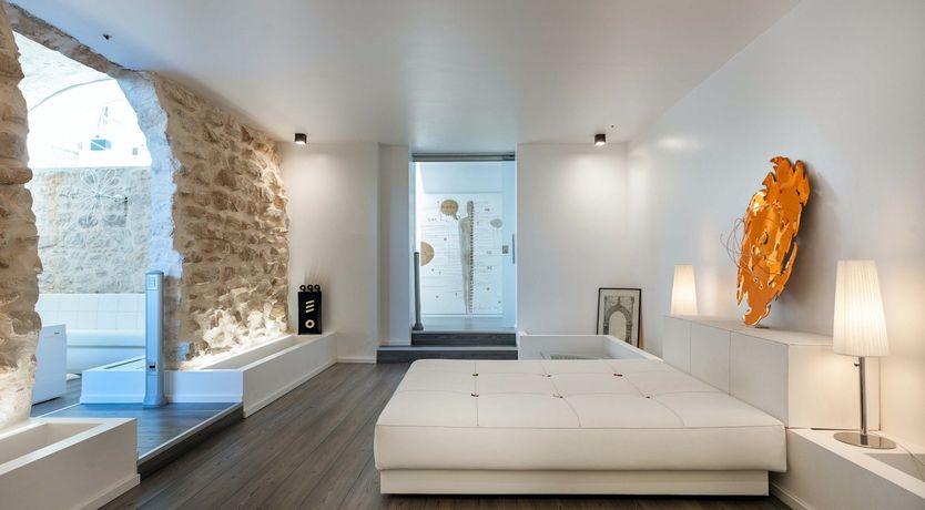 Photo of Luna Mezzo Mare