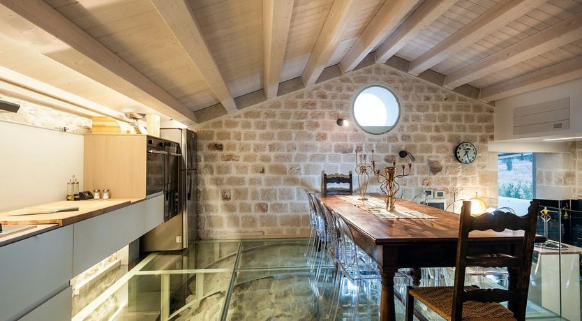 Photo of Luna Mezzo Mare