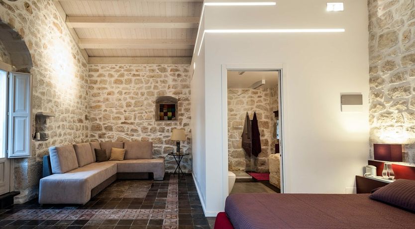 Photo of Luna Mezzo Mare