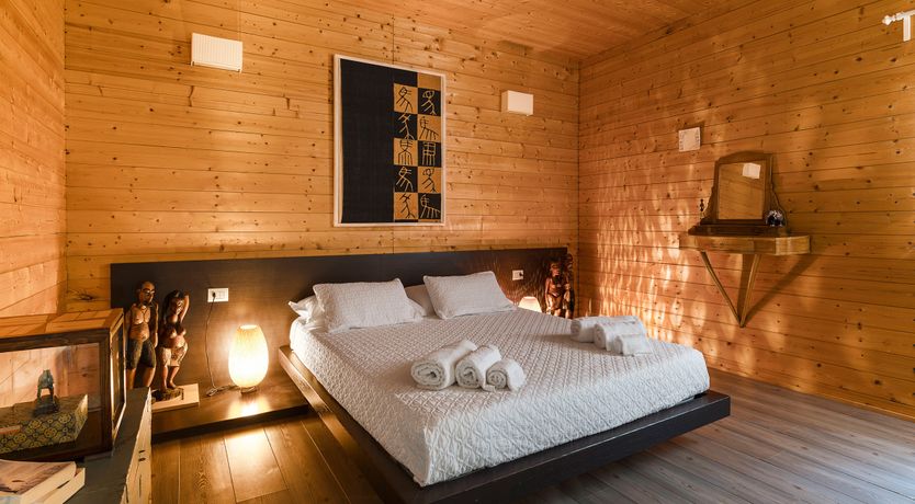 Photo of Luna Mezzo Mare